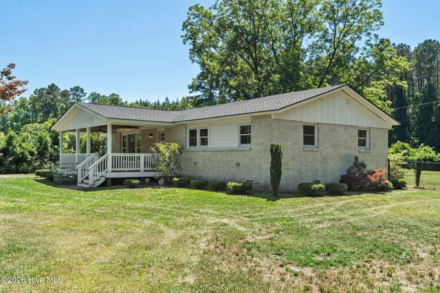 13290 New Britton Highway E, Nakina, NC 28455