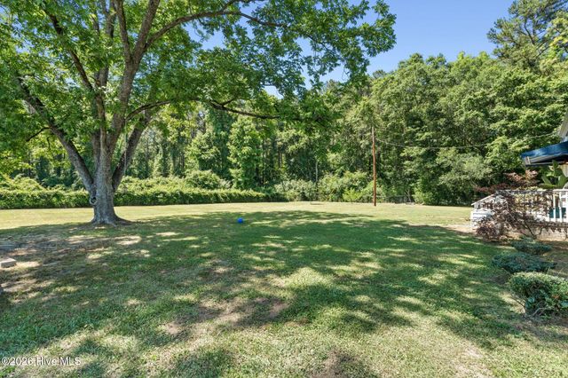 13290 New Britton Highway E, Nakina, NC 28455