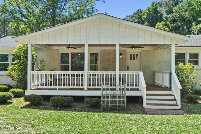 13290 New Britton Highway E, Nakina, NC 28455