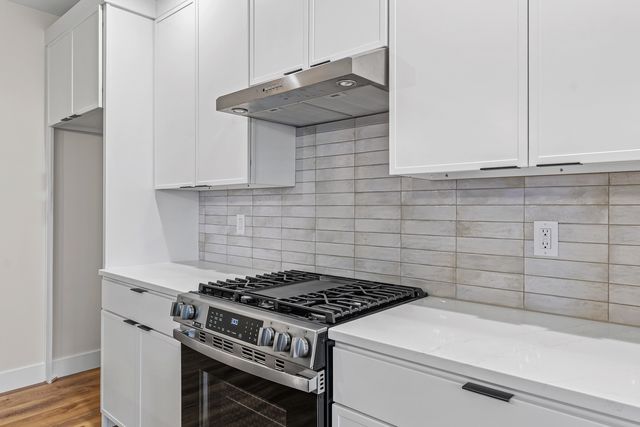 407 Harpers Ferry, Savoy, IL 61874