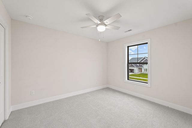 407 Harpers Ferry, Savoy, IL 61874