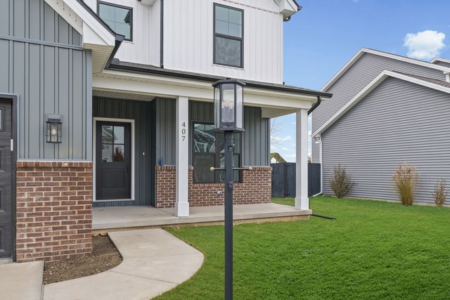 407 Harpers Ferry, Savoy, IL 61874