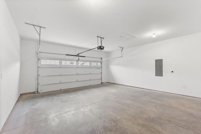 407 Harpers Ferry, Savoy, IL 61874