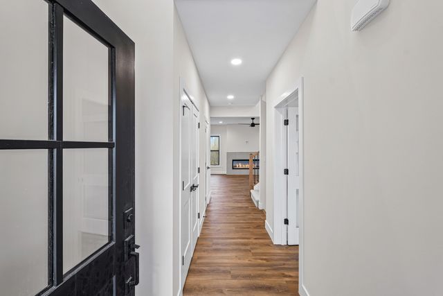 407 Harpers Ferry, Savoy, IL 61874