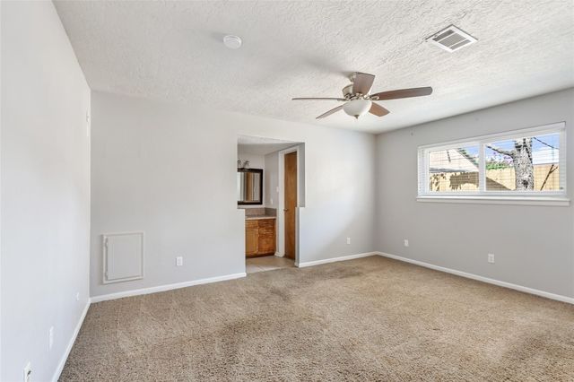 1708 17th Avenue N, Texas City, TX 77590