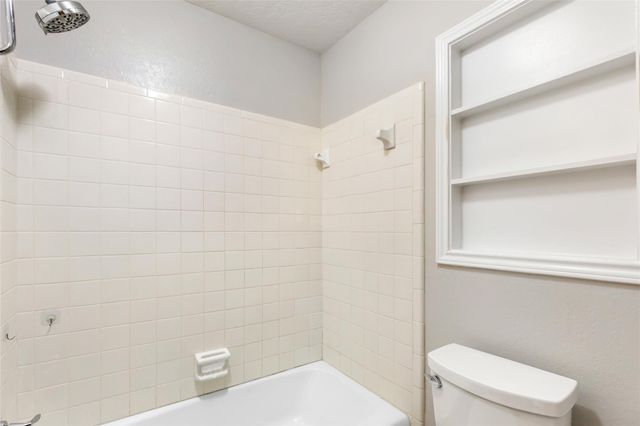 1708 17th Avenue N, Texas City, TX 77590