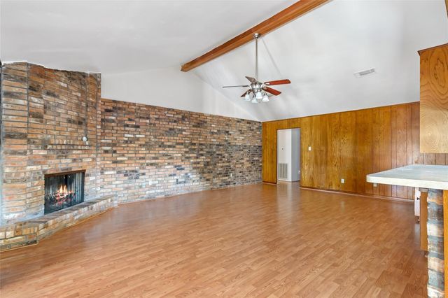 1708 17th Avenue N, Texas City, TX 77590