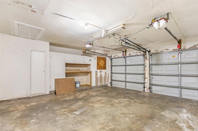 1708 17th Avenue N, Texas City, TX 77590