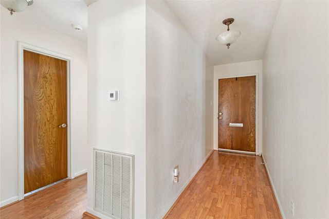 1708 17th Avenue N, Texas City, TX 77590