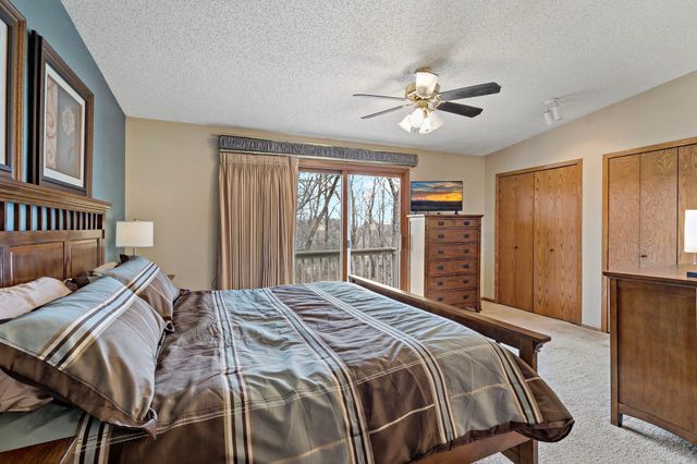 808 Bryant Lane, Burnsville, MN 55337