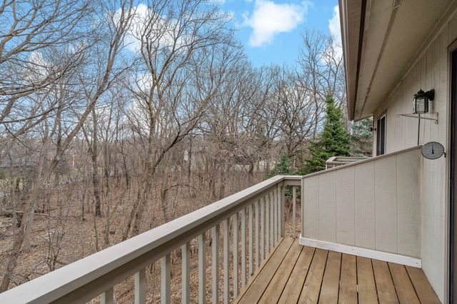 808 Bryant Lane, Burnsville, MN 55337