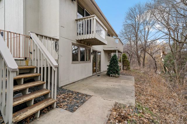 808 Bryant Lane, Burnsville, MN 55337