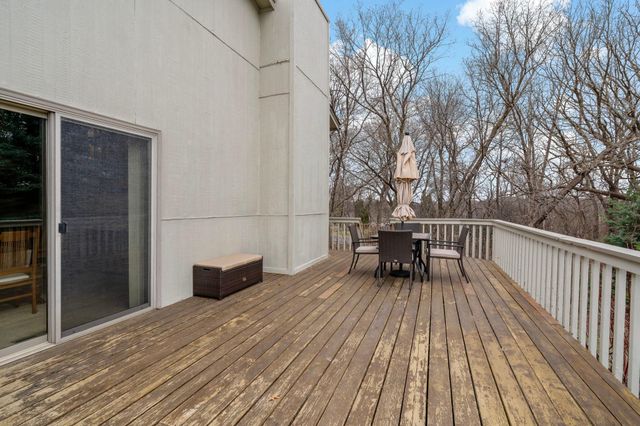 808 Bryant Lane, Burnsville, MN 55337