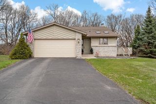 808 Bryant Lane, Burnsville, MN 55337