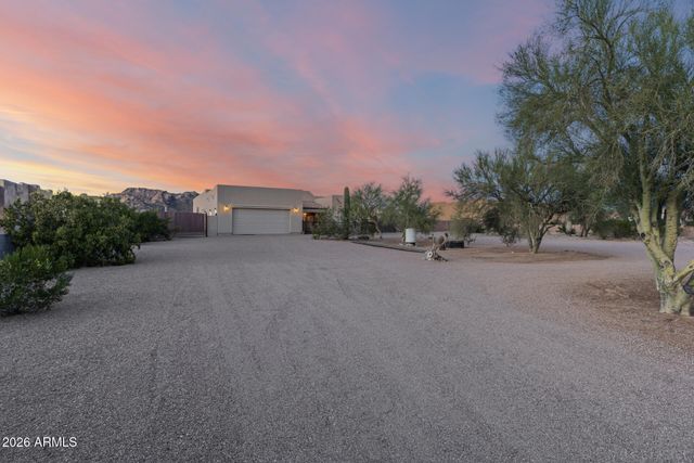 304 E MCKELLIPS Boulevard, Apache Junction, AZ 85119