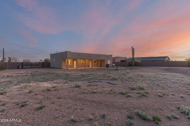 304 E MCKELLIPS Boulevard, Apache Junction, AZ 85119