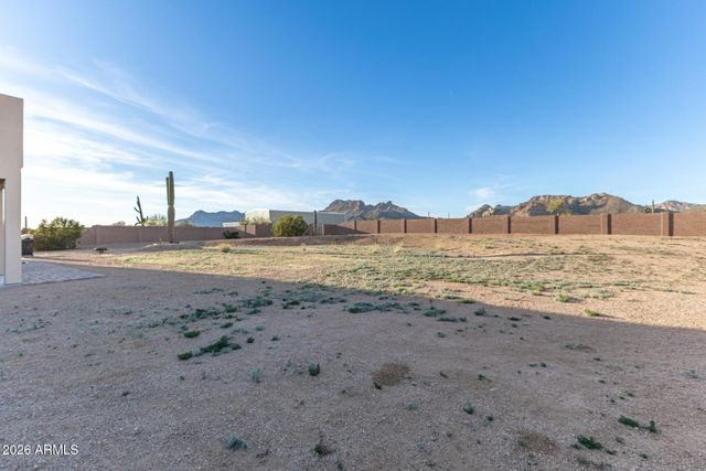 304 E MCKELLIPS Boulevard, Apache Junction, AZ 85119