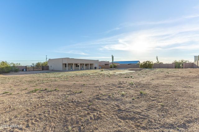 304 E MCKELLIPS Boulevard, Apache Junction, AZ 85119