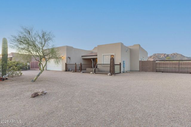 304 E MCKELLIPS Boulevard, Apache Junction, AZ 85119