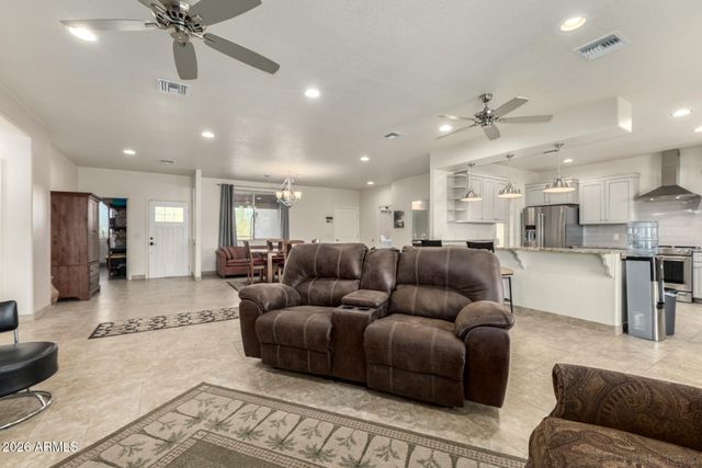 304 E MCKELLIPS Boulevard, Apache Junction, AZ 85119