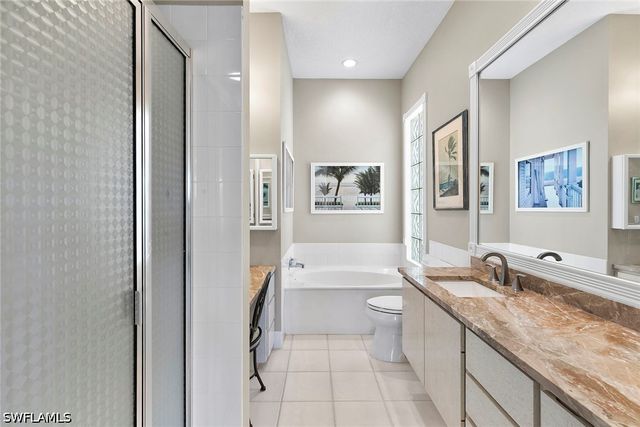 3826 Huelva CT, Naples, FL 34109