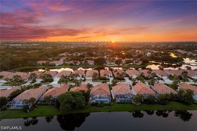 3826 Huelva CT, Naples, FL 34109