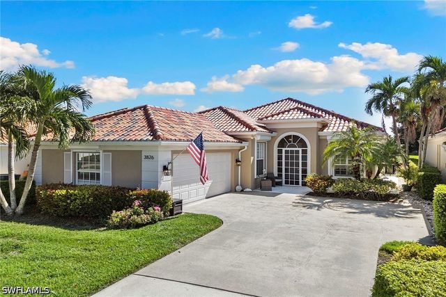 3826 Huelva CT, Naples, FL 34109