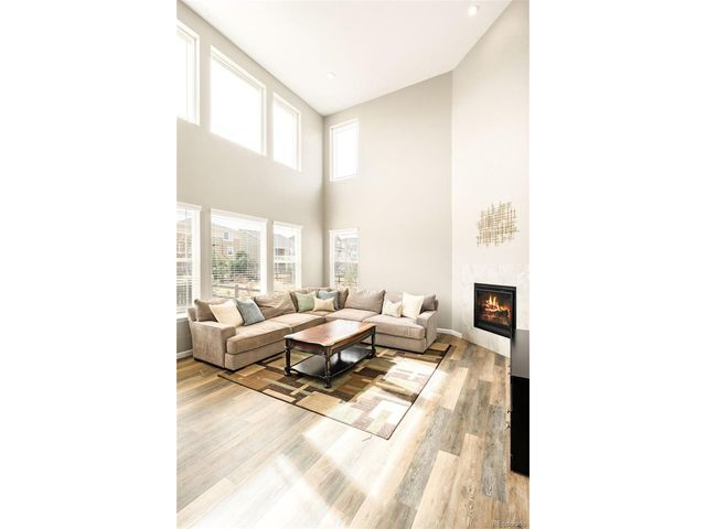 23930 E Minnow Dr, Aurora, CO 80016