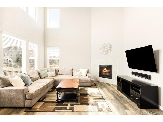 23930 E Minnow Dr, Aurora, CO 80016