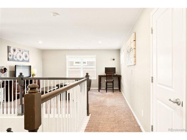 23930 E Minnow Dr, Aurora, CO 80016