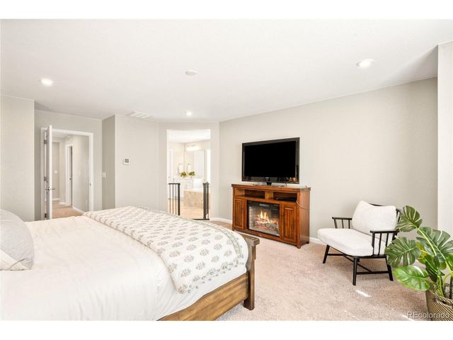 23930 E Minnow Dr, Aurora, CO 80016