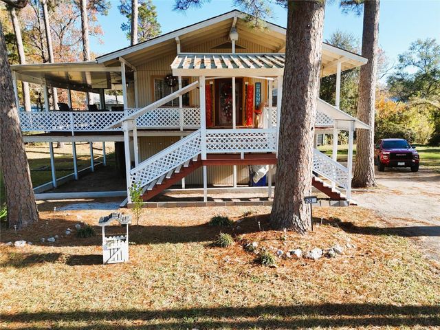 123 Hilltop, Onalaska, TX 77360