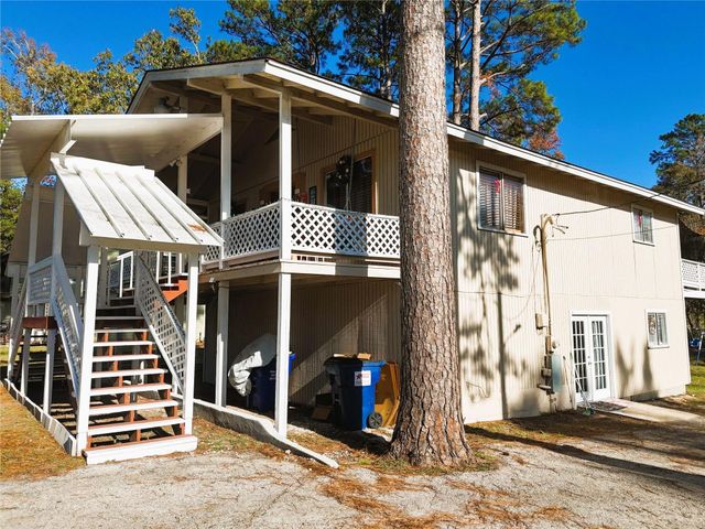 123 Hilltop, Onalaska, TX 77360
