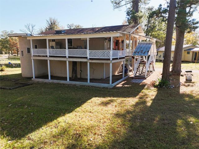 123 Hilltop, Onalaska, TX 77360