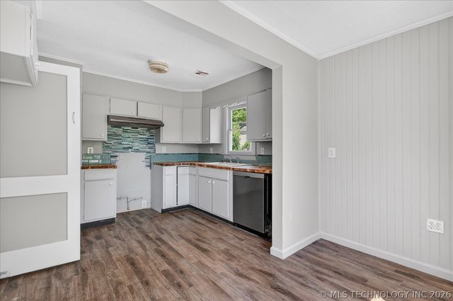 1936 S Johnstone Avenue, Bartlesville, OK 74003