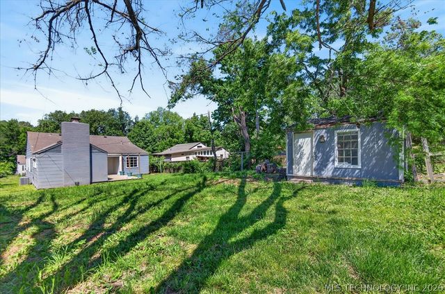 1936 S Johnstone Avenue, Bartlesville, OK 74003