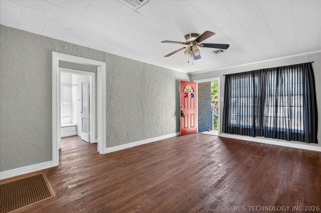 1936 S Johnstone Avenue, Bartlesville, OK 74003