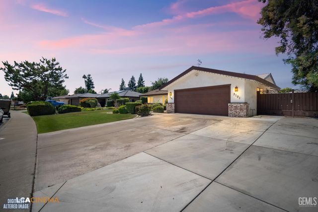 3101 Chewacan Drive, Bakersfield, CA 93309
