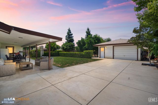 3101 Chewacan Drive, Bakersfield, CA 93309