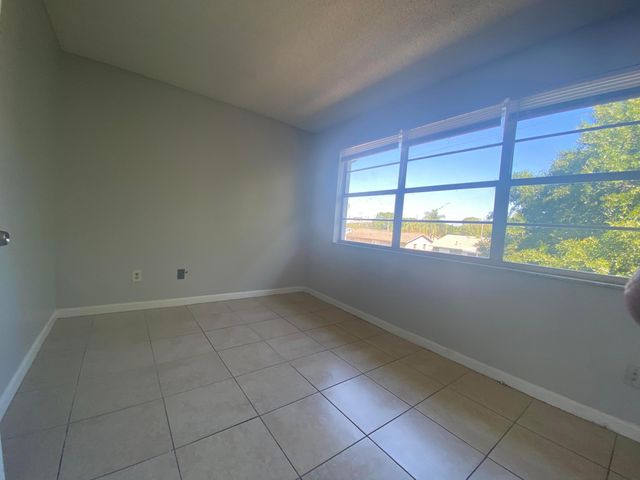 3206 Louisiana Avenue 6, Fort Pierce, FL 34950