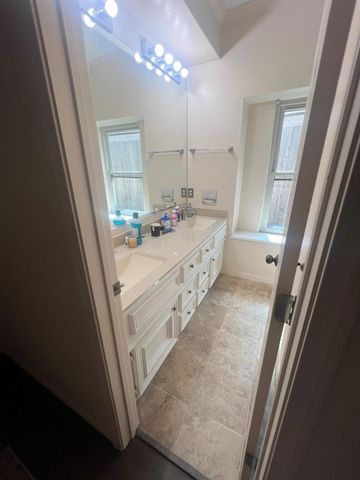 12222 Gladewick Drive, Houston, TX 77077