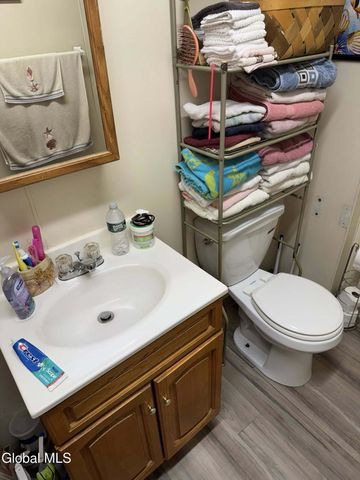 382 3rd Avenue, Troy, NY 12182