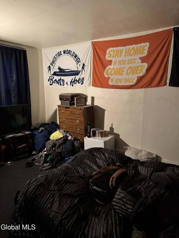 382 3rd Avenue, Troy, NY 12182