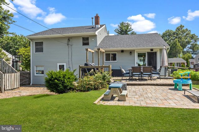 128 HEDGEROW DR, Yardley, PA 19067