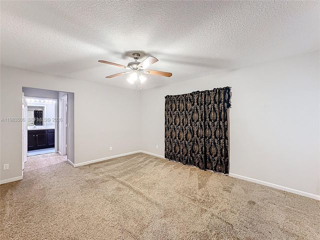 865 SW Mccracken Ave, Port St. Lucie, FL 34953