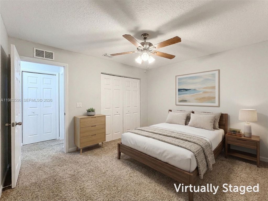 Image 12 of property listing at 865 SW Mccracken Ave, Port St. Lucie, FL 34953