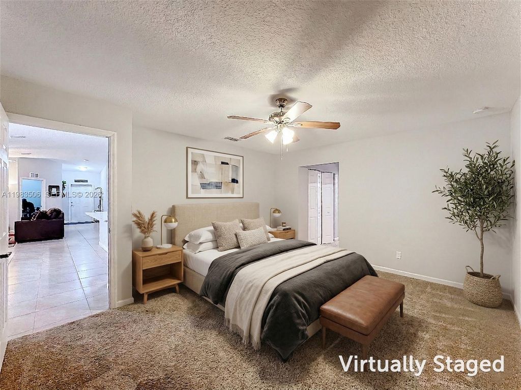 Image 14 of property listing at 865 SW Mccracken Ave, Port St. Lucie, FL 34953