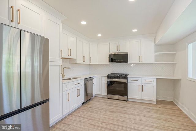 383 MONTGOMERY DR, Mantua, NJ 08051