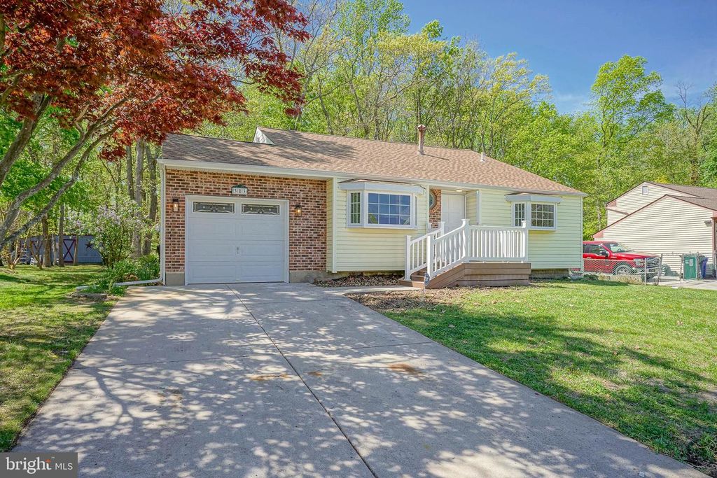 383 MONTGOMERY DR, Mantua, NJ 08051