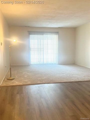 30727 Shiawassee Road 54, Farmington Hills, MI 48336